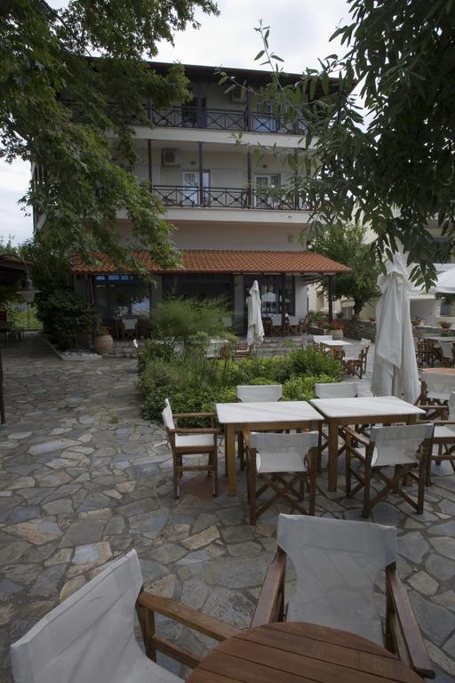 Hotel Morfeas Platamonas Bagian luar foto