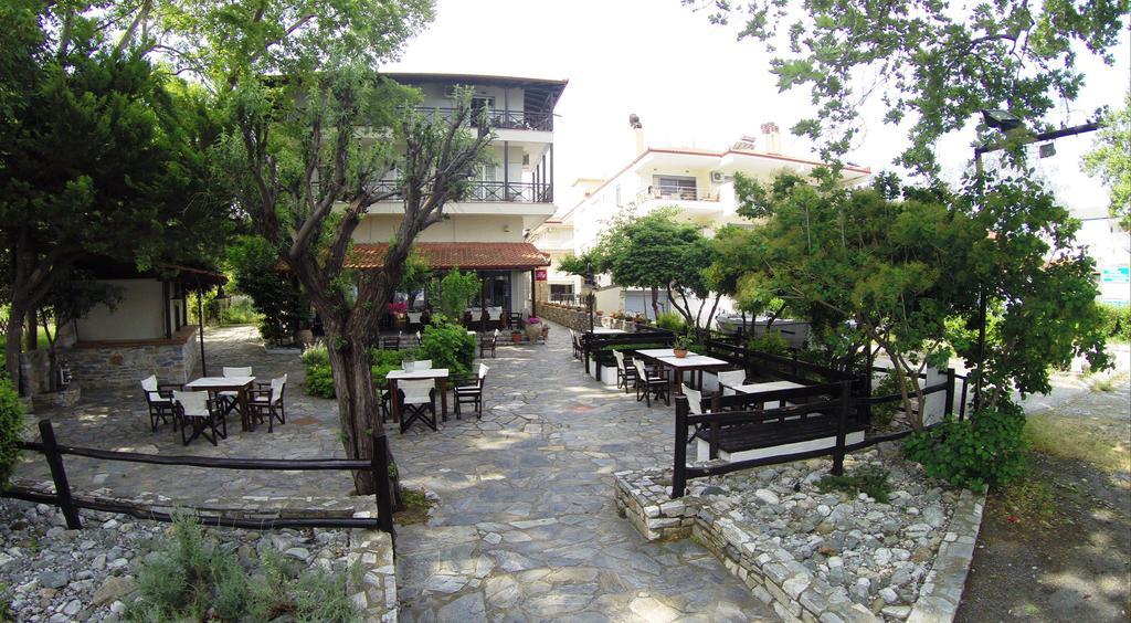 Hotel Morfeas Platamonas Bagian luar foto